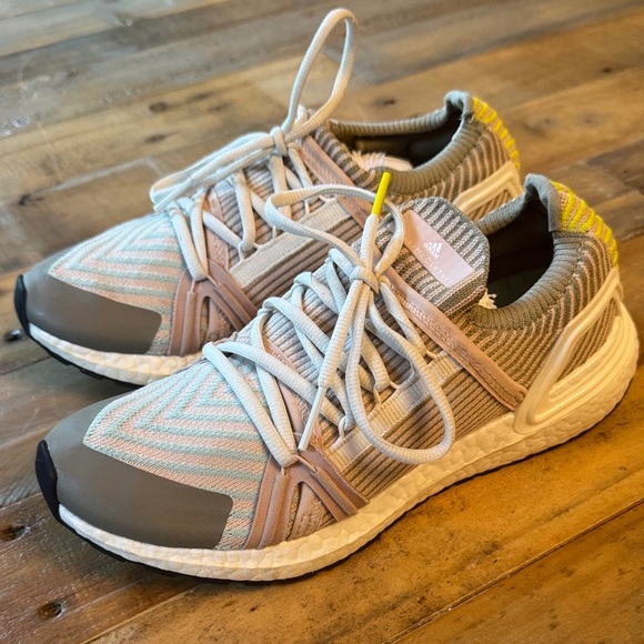 Adidas by Stella, McCartney Gray pink and Yellow Sneakers EUC Women’s 8 - Picture 1 of 9